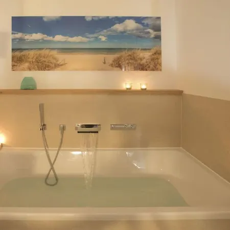 East Cloud Comfortable