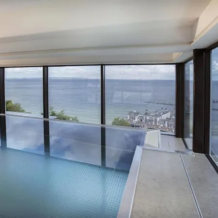 East Cloud Comfortable