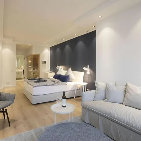 East Cloud Comfortable Sellin (Rugen)